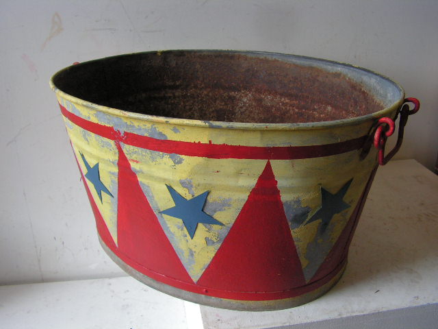 PLINTH, Circus (Rusted Metal Bath) Cream, Red 70 x 34cm H